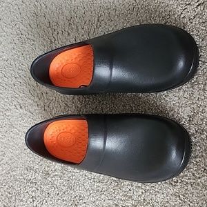 Crocs at work black clogs sz 9